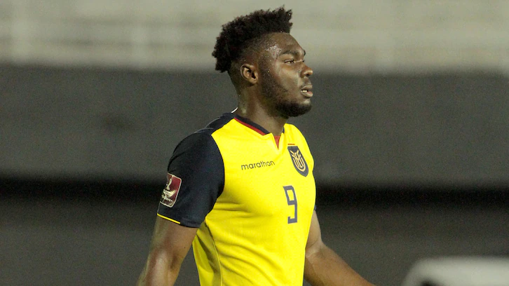 Jordy Caicedo en caída libre: no encuentra equipo