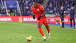 Las razones para creer que Pervis Estupiñán se quedará en Brighton