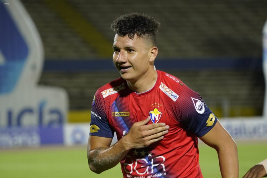 Byron Palacios encontró en El Nacional su lugar en el mundo.