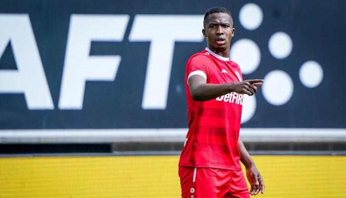 William Pacho, la nueva estrella ecuatoriana en la defensa