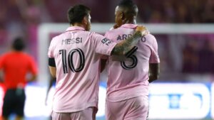 Dixon Arroyo es el ejemplo de las segundas oportunidades