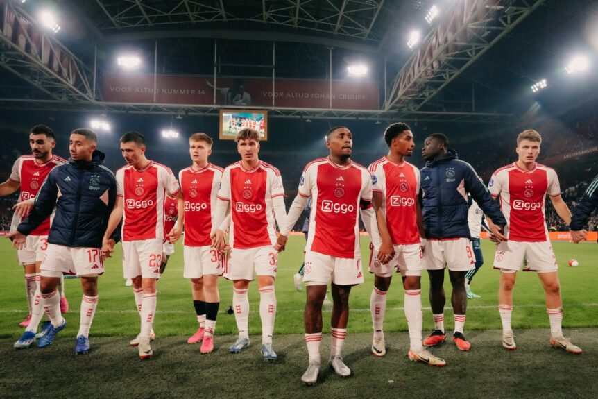 ¿Por qué Ajax pasó de ser un semillero a estar cerca del descenso?