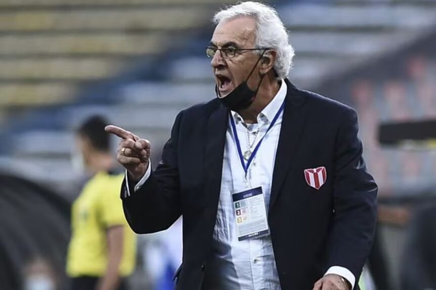 Jorge Fossati gana su décimo título local a los 70 años