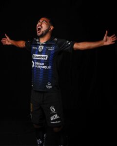 Junior Sornoza, el hincha que quiere que Independiente del Valle siempre gane